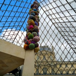 In Louvre with the View 2